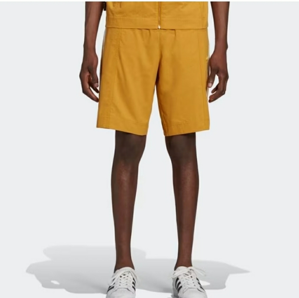 Yara Shahidi Seersucker Shirt & Shorts SET unisex - Picture 6 of 16